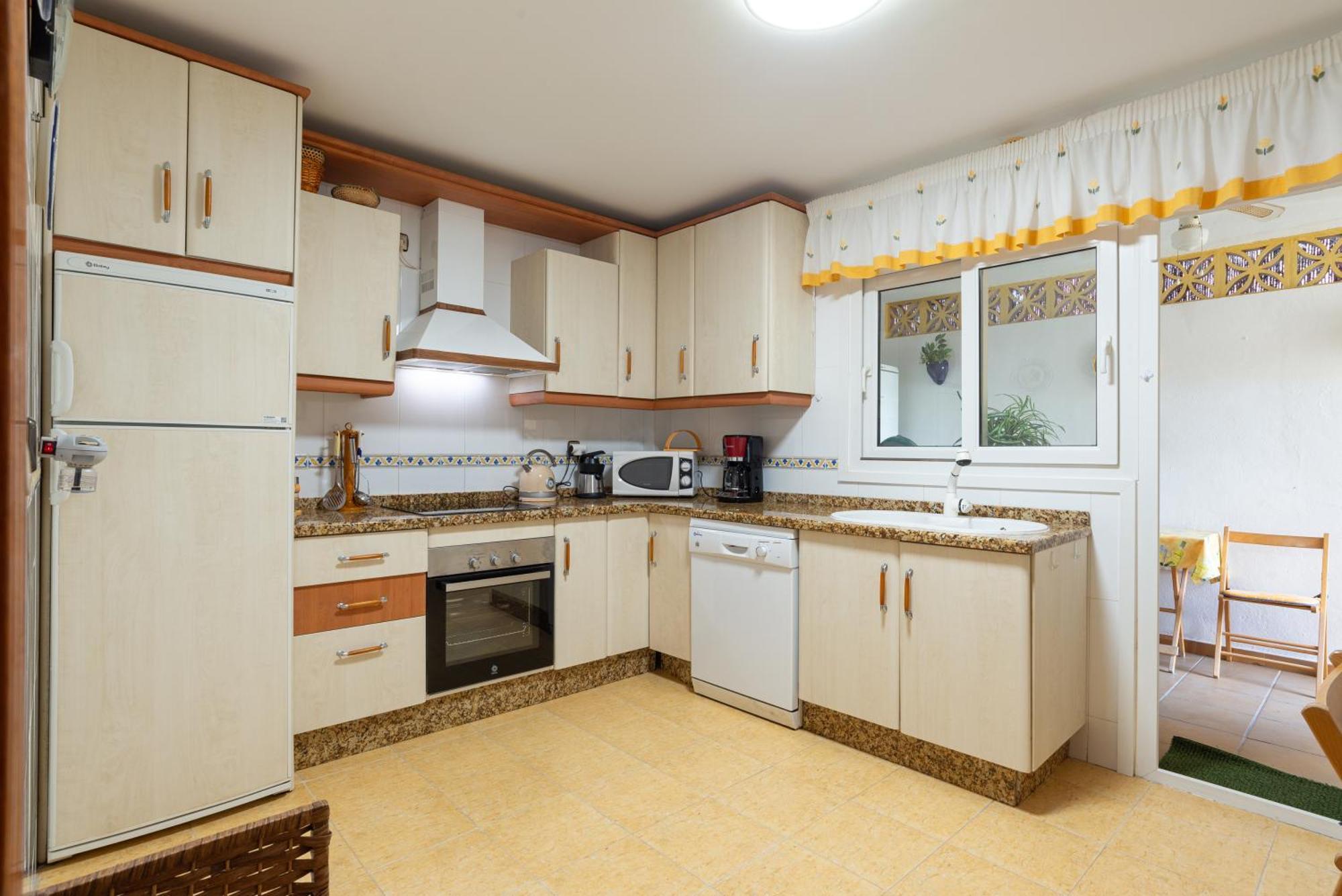 Villa Valentina - Renovated On Los Alamos Beach ตอร์เรโมลิโนส ภายนอก รูปภาพ
